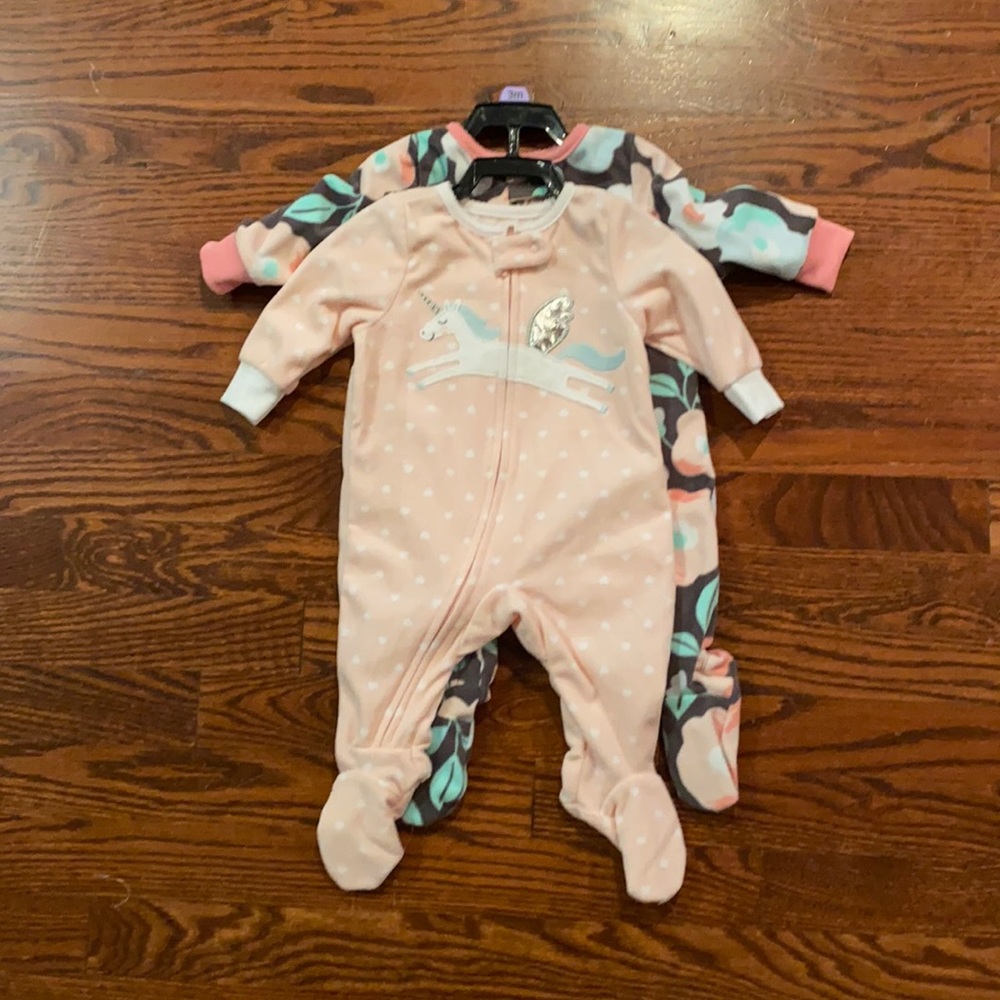 Carter’s NWT - 2 Piece Baby Onesie